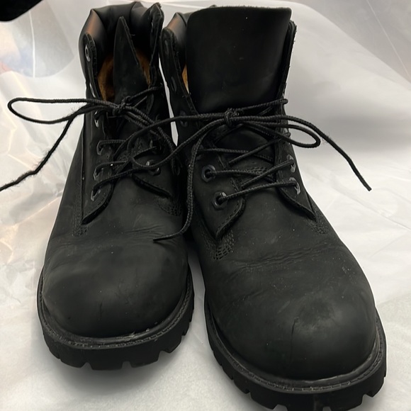 Men’s 5.5 black Timberland boots main image 8